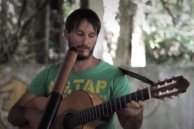 Didgeridoo guitare bal folk
