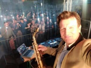 saxophone player in north of france with DJ