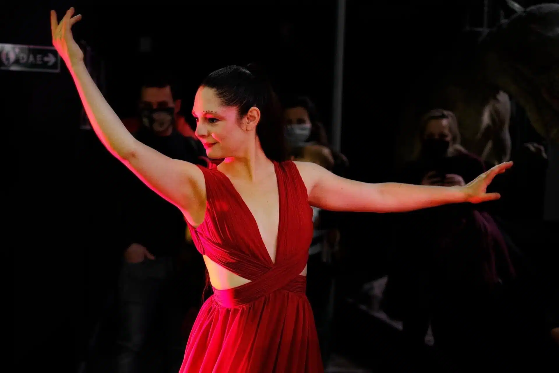 performance de danse classique et contemporaine en solo