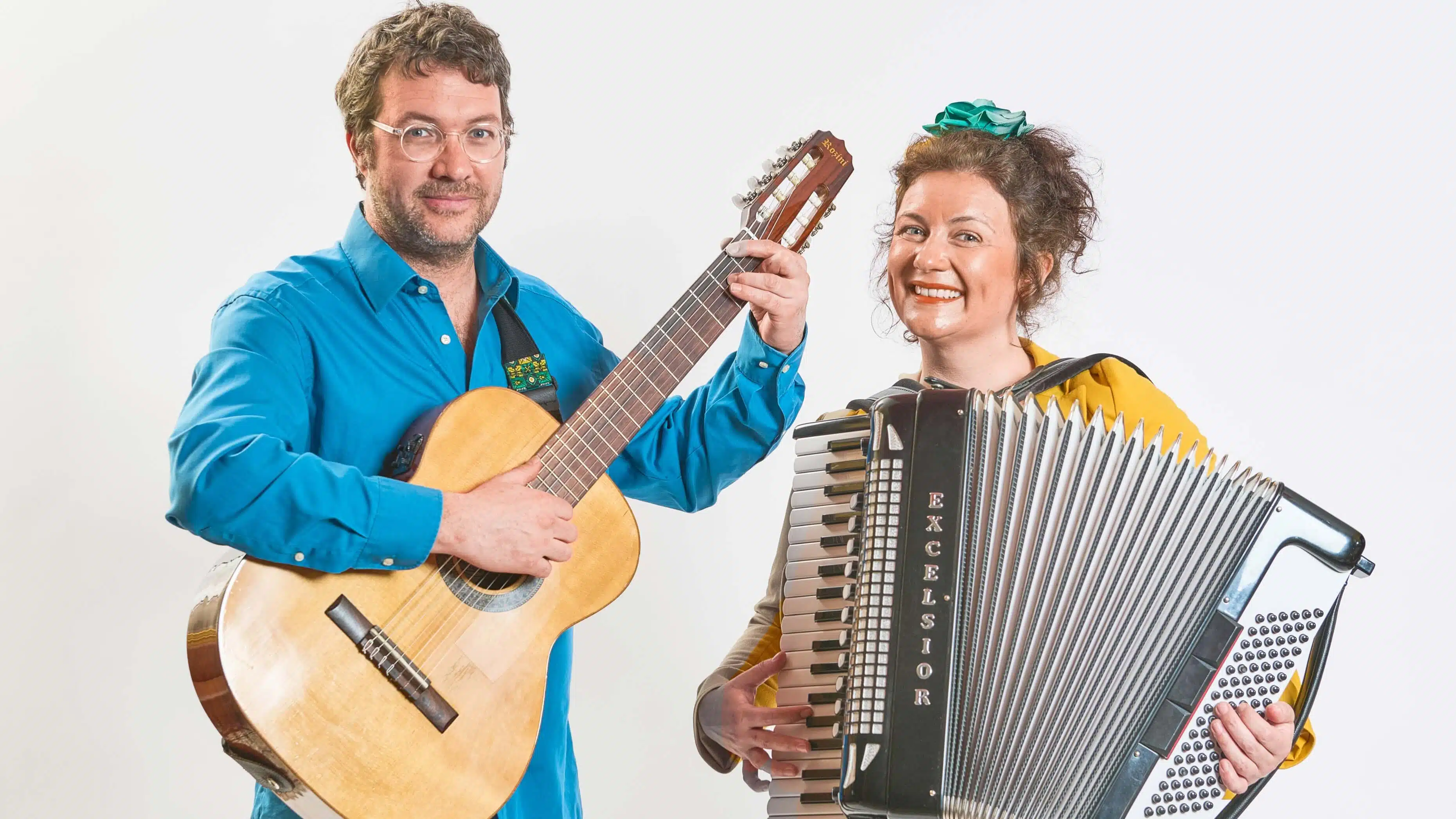 Azulojos Duo Musical pour un Spectacle Réussi