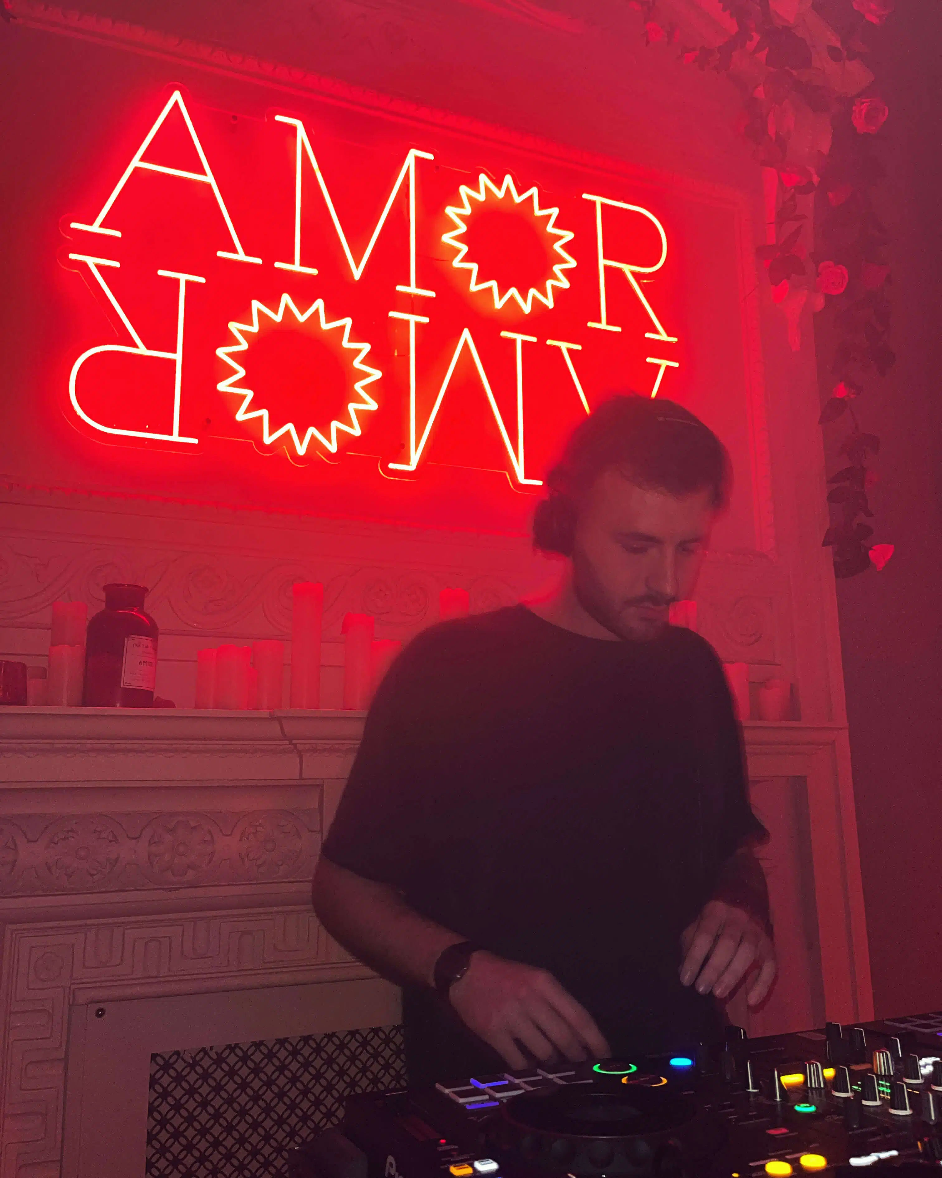 DJ Expérimenté pour Entreprises et Événements VIP