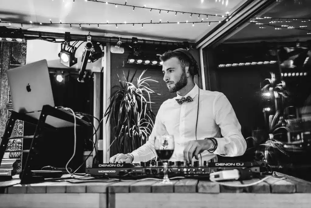 DJ Live – Énergie, Élégance, Excellence