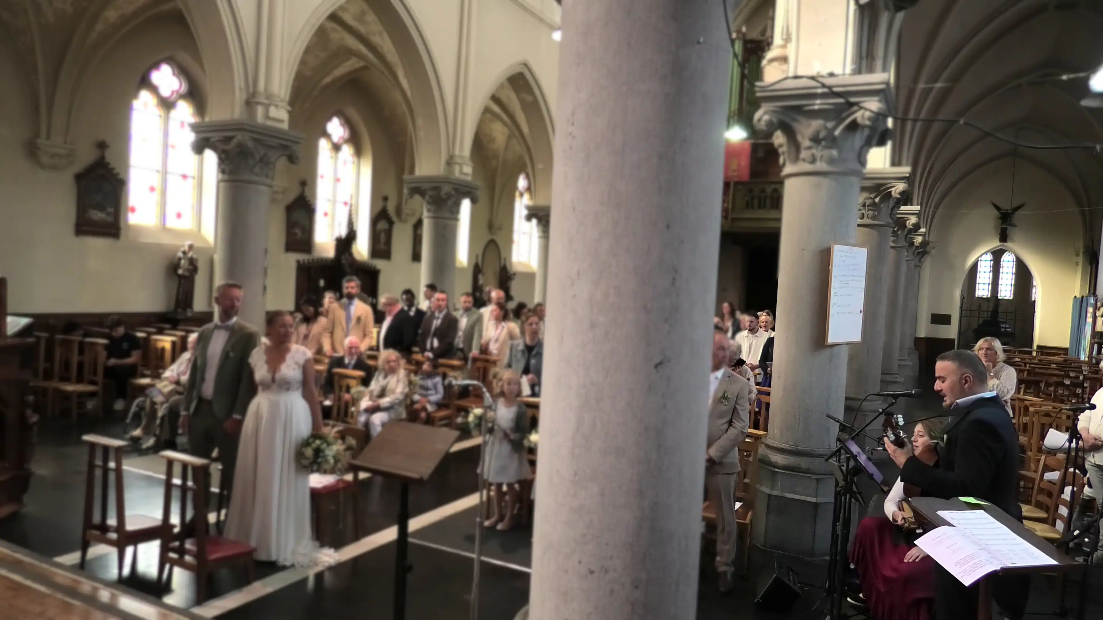 Un duo chant et mandoline pour une cérémonie pleine de charme
