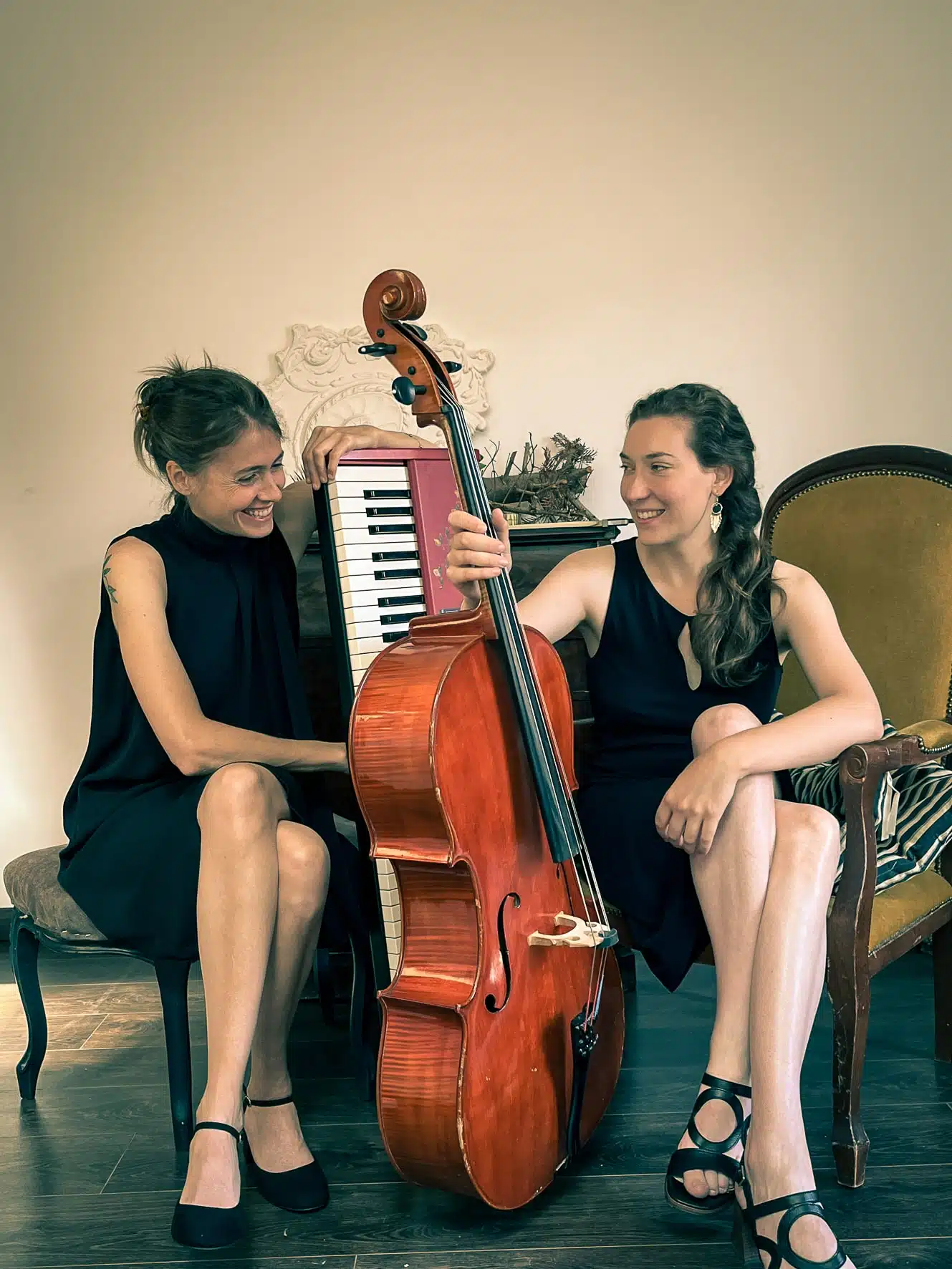 Un duo piano et violoncelle pour une cérémonie pleine d’émotion