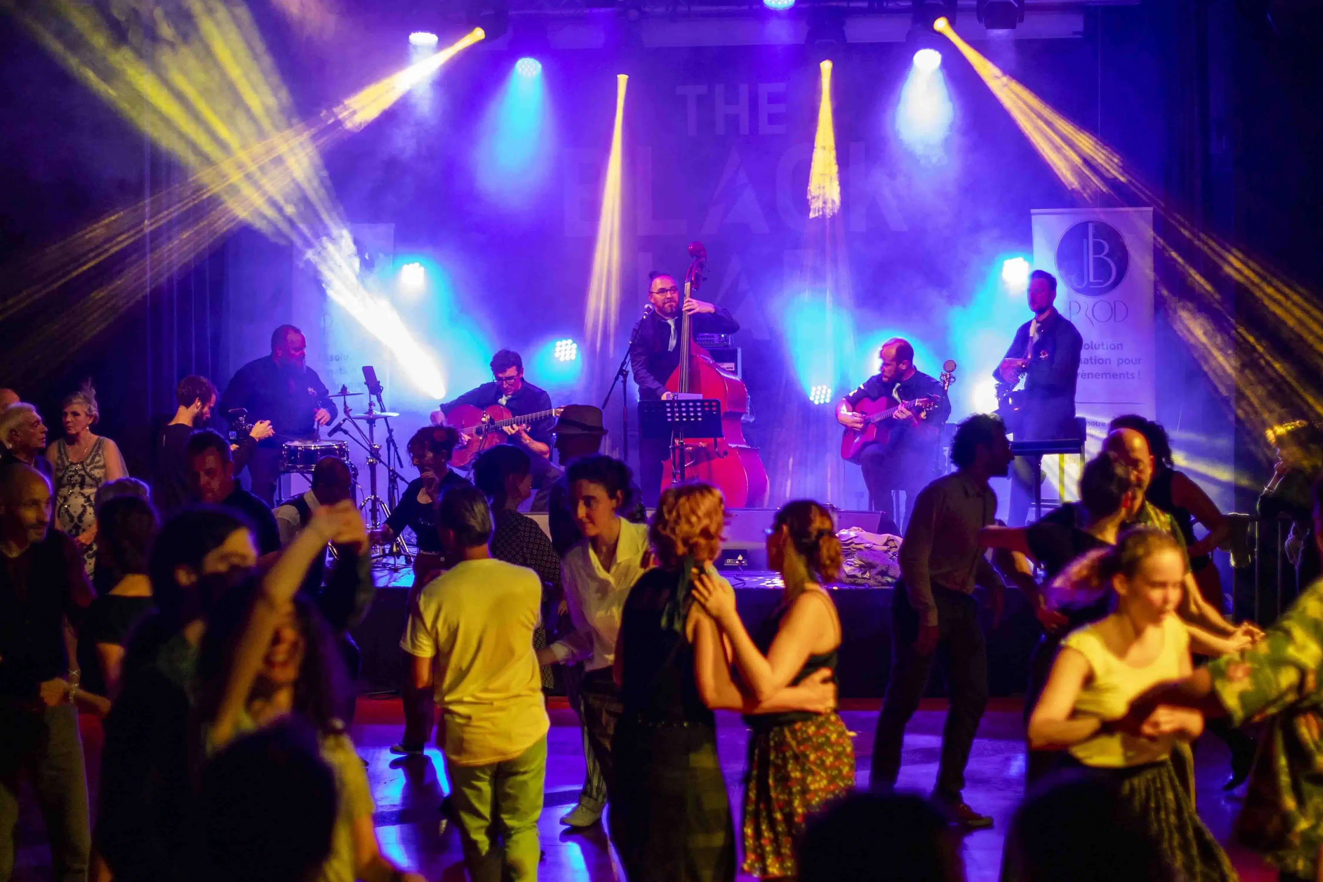 bal-swing-lille-demonstration-et-initiation-de-danse-dans-le-nord-et-en-haust-de-france