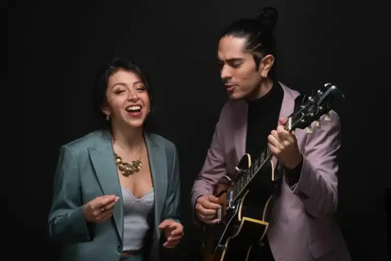 Groupe-pop-duo-paris-768x512.jpg