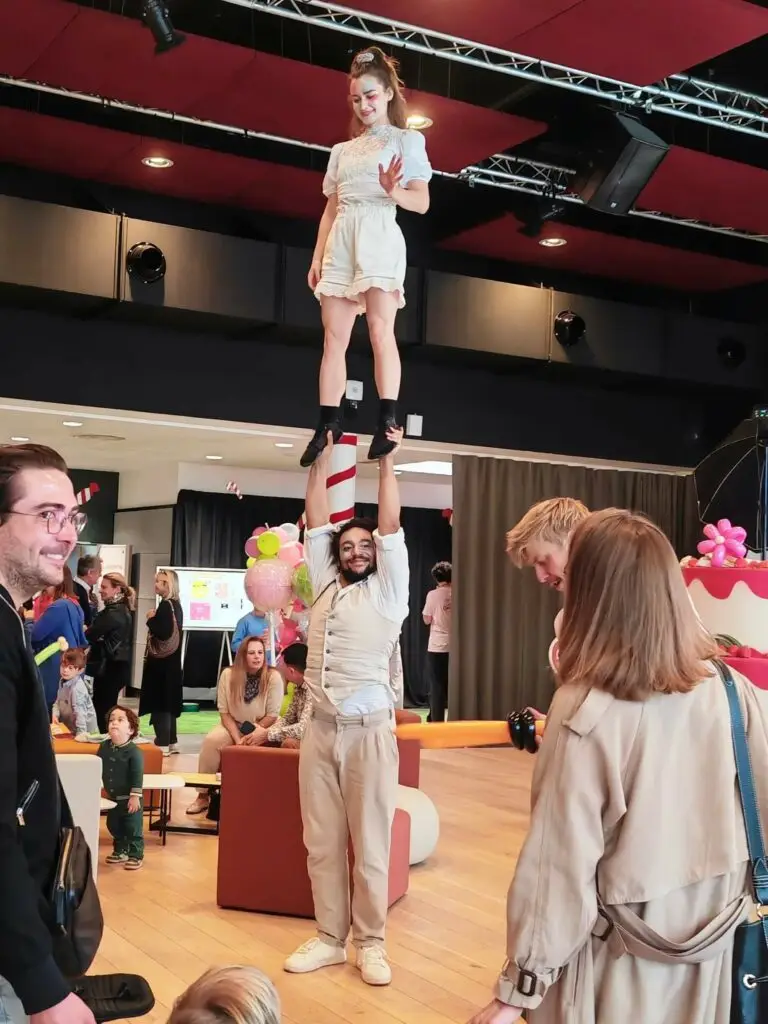 Artiste de cirque événementiel