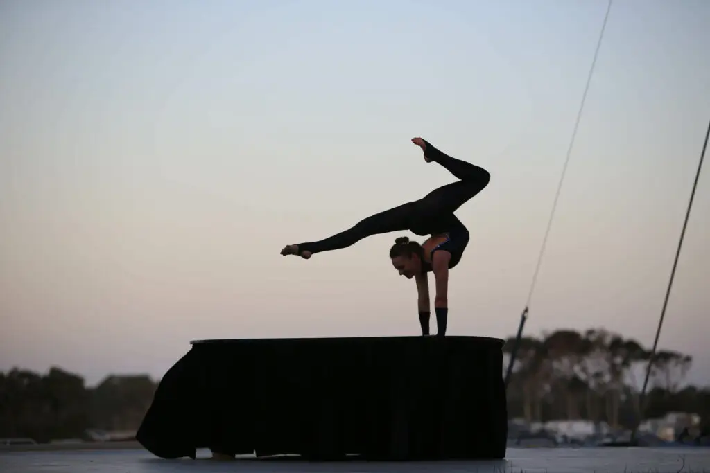 Performance artistique de cirque en Île-de-France