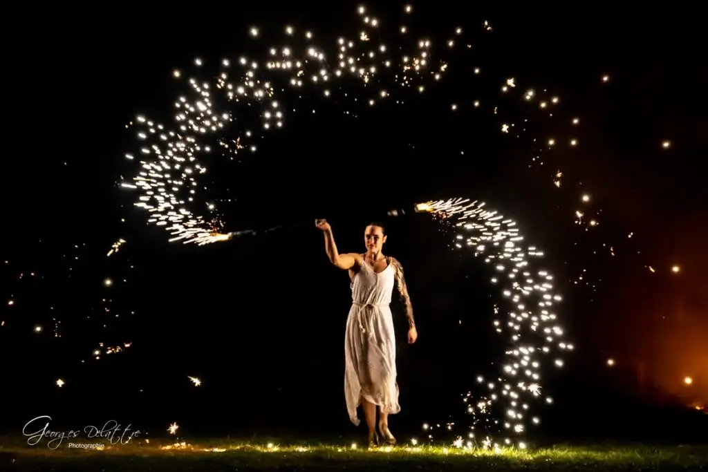 Spectacle de feu déambulatoire