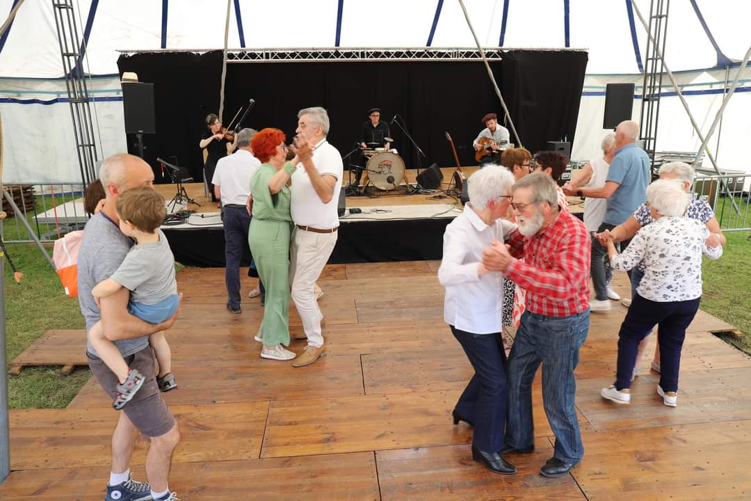 animation-musicale-dansante-guinguette
